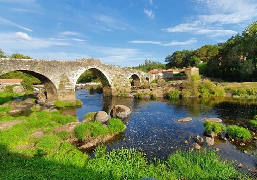 Descubre el encantador Ponte Maceira
