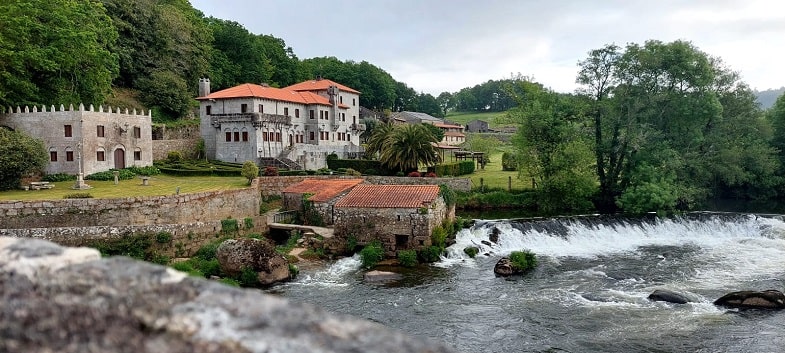 Pontemaceira: un pueblo mágico en el Camino a Finisterre