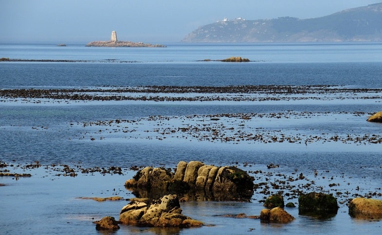 The Ézaro Beach and Pindo's Mountains