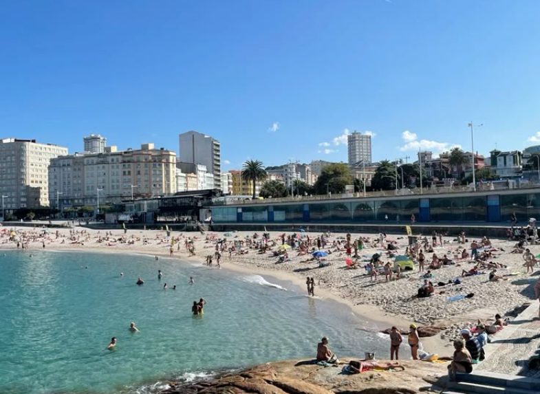 La playa de Riazor en A Coruña